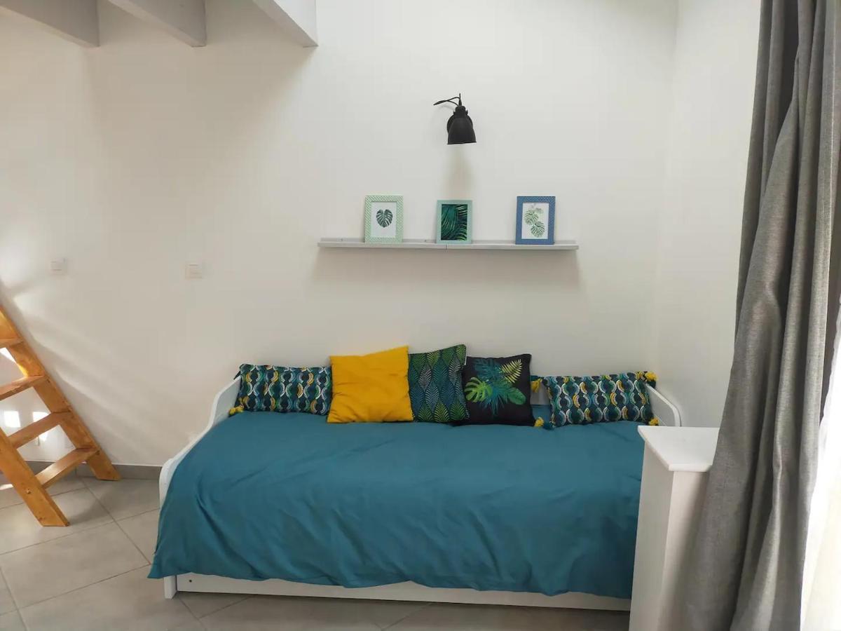 Logement Entier Dans Village Calme Guillerval Exterior photo